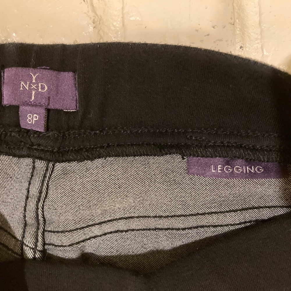 NYDJ Black Pull-On Jeans  Size 8 - Picture 4 of 7